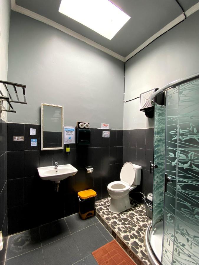 Dong Paloh Hostel Munduk Εξωτερικό φωτογραφία