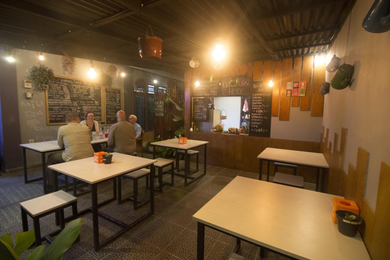 Dong Paloh Hostel Munduk Εξωτερικό φωτογραφία